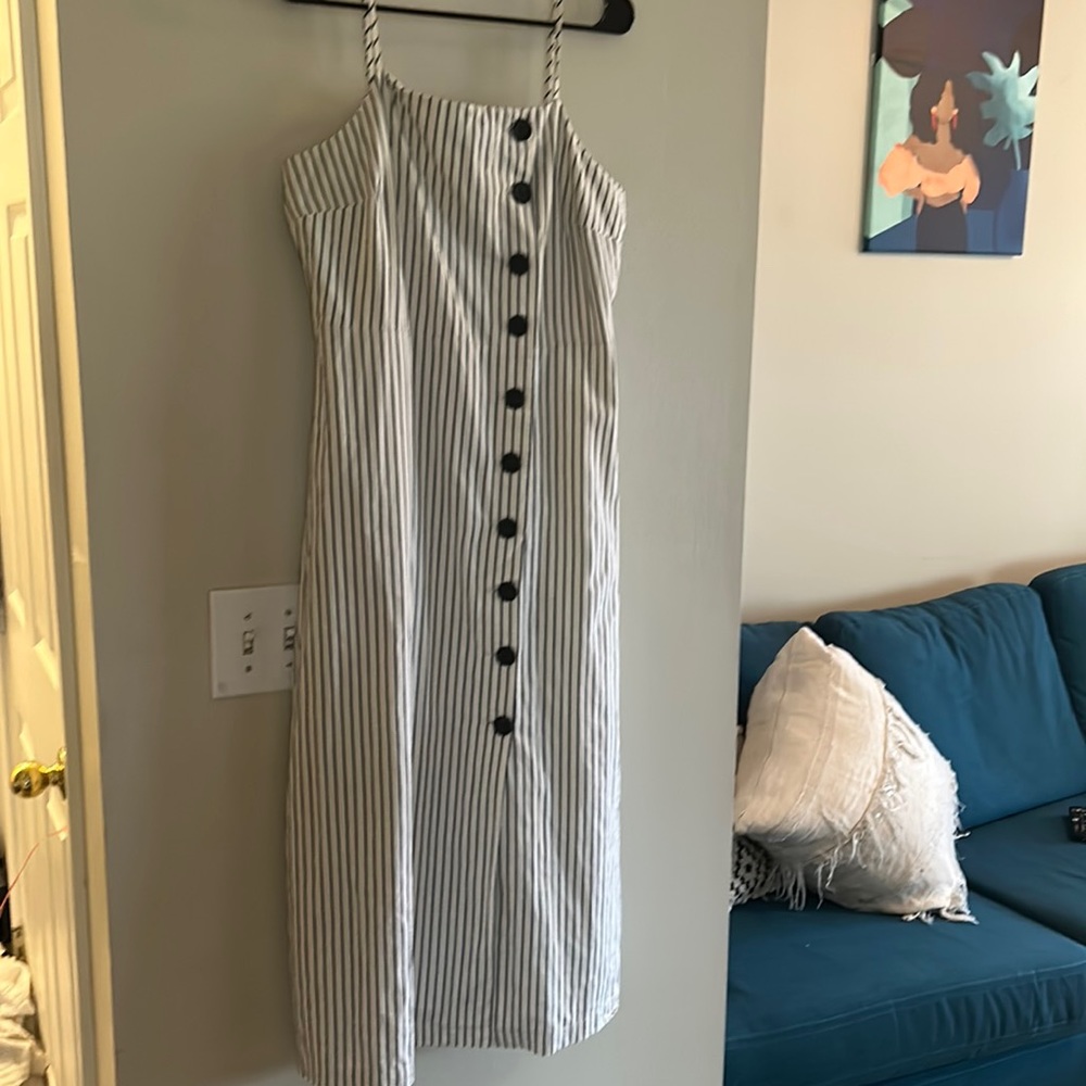 Size Large. Who What Wear blue stripe cotton dress